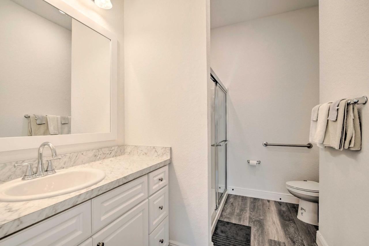 Sleek Tavares Condo 3 Miles To Downtown Luaran gambar