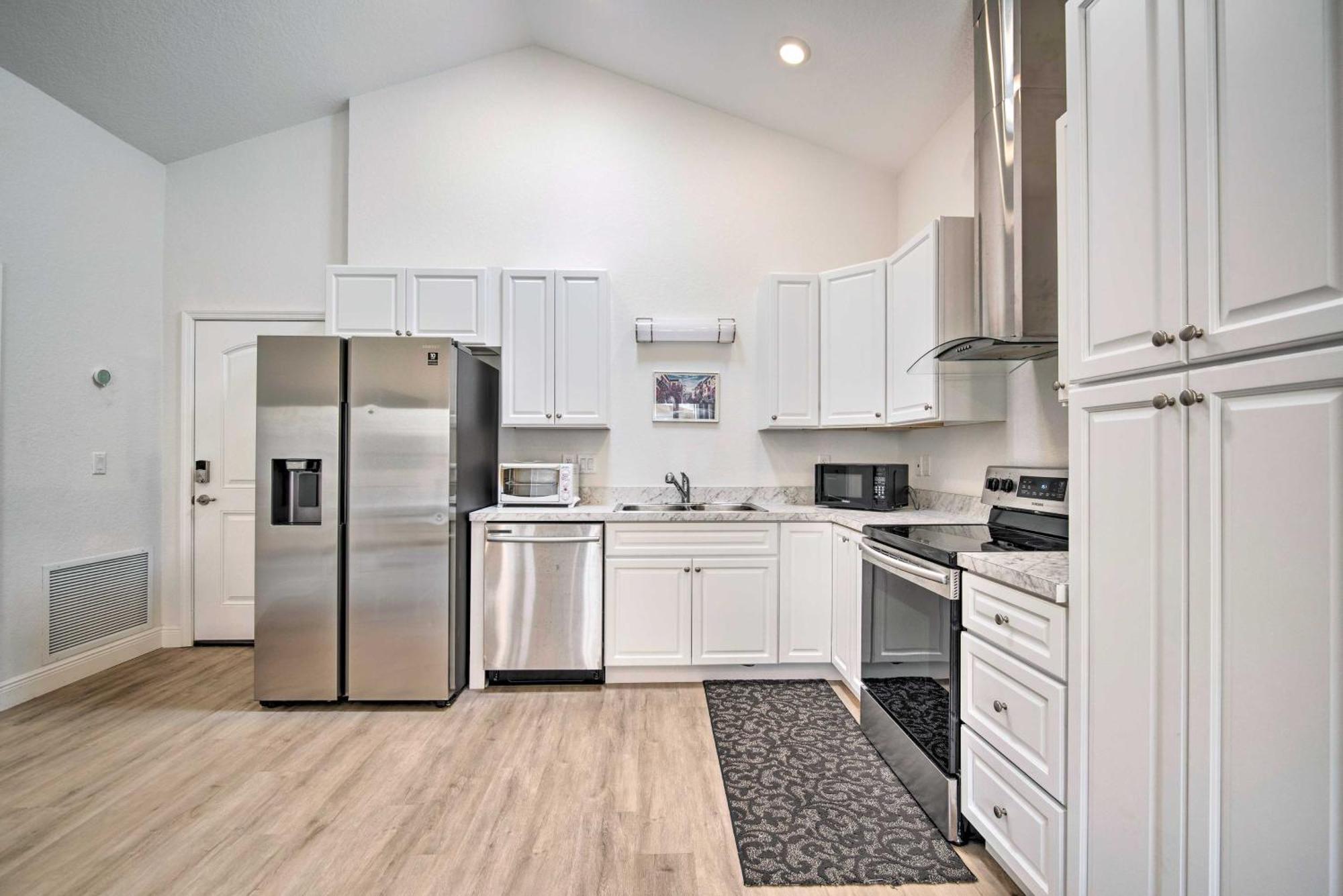 Sleek Tavares Condo 3 Miles To Downtown Luaran gambar